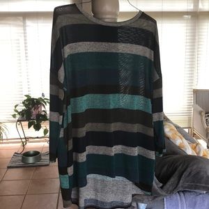 New without tags, high-low tunic